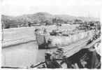 lst793_panamacanal.jpg (36343 bytes)